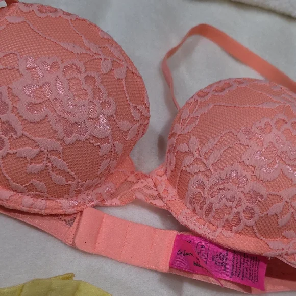 La SENZA Lace Remix Demi Bra Set - Peach and Yellow - Picture 4 of 9